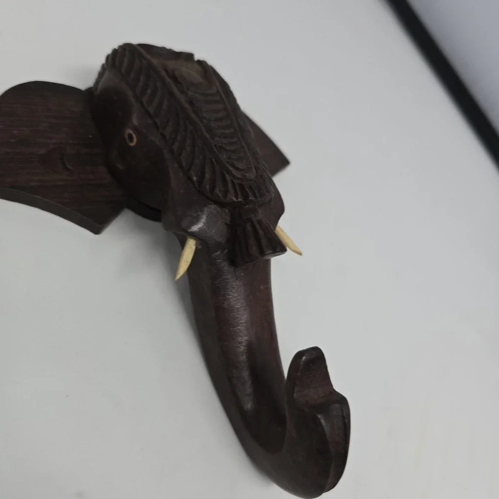 VTG Hand Carved Wood Elephant Head Wall Hanging /Hooks 6